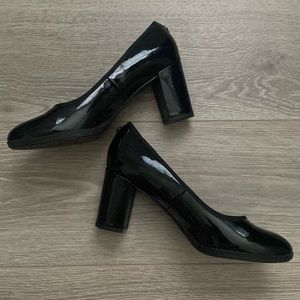 Patent Black Kitten Heels